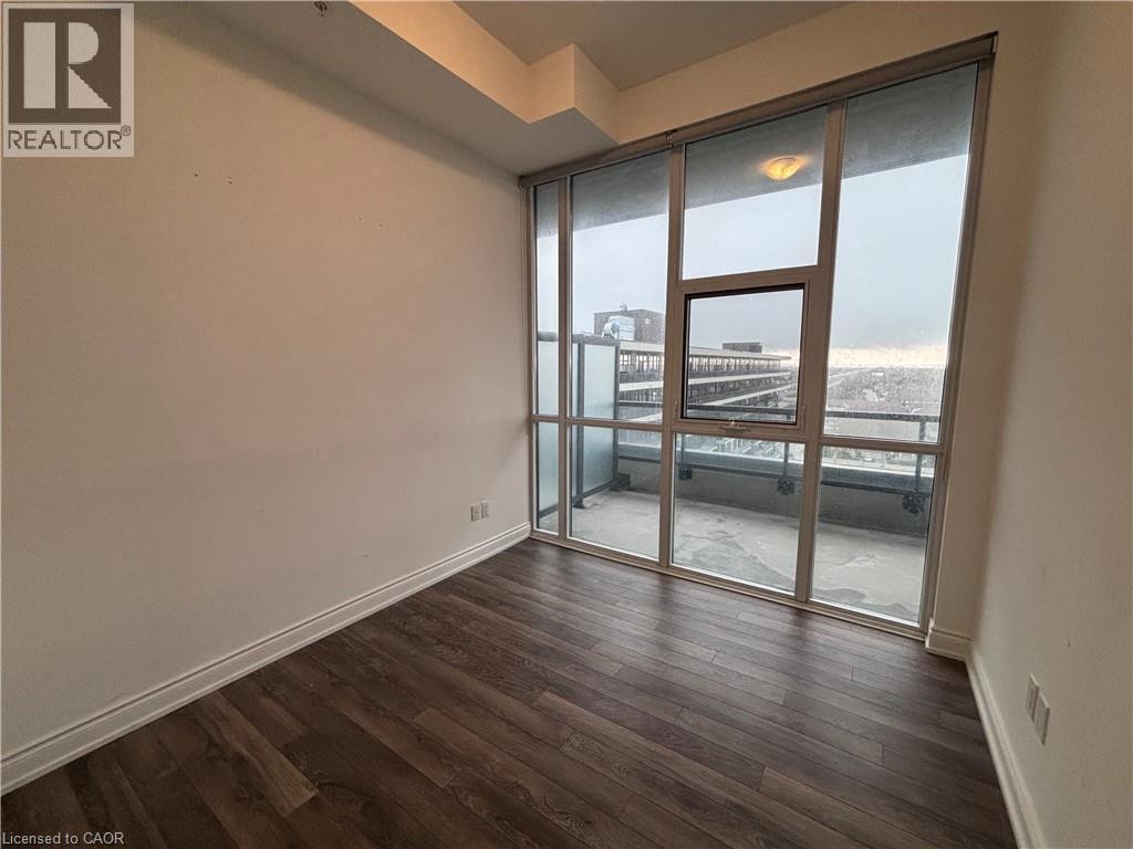 550 North Service Road Unit# 905, Grimsby, ON - Indoor Photo Showing Other Room