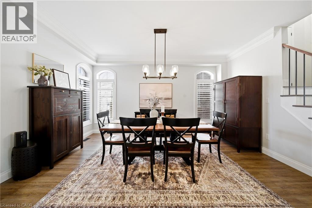 4670 Bracknell Road, Burlington, ON - Indoor Photo Showing Dining Room