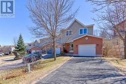 30 VERMONT MEADOW Petawawa, ON K8H 3N4
