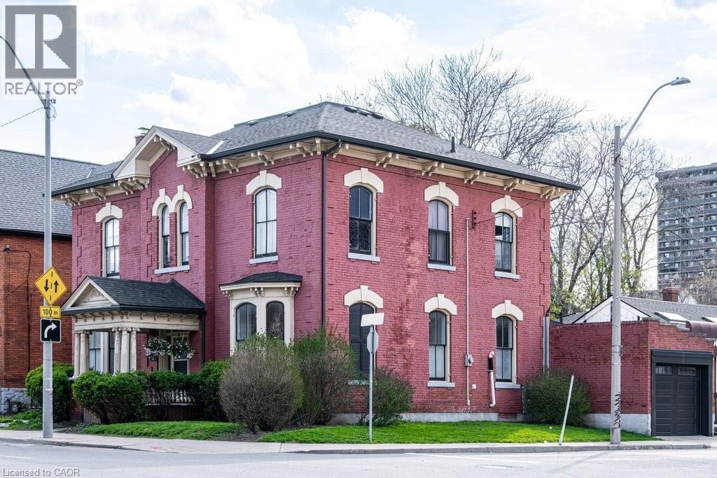 58 Wellington Street S, Hamilton, ON - Outdoor