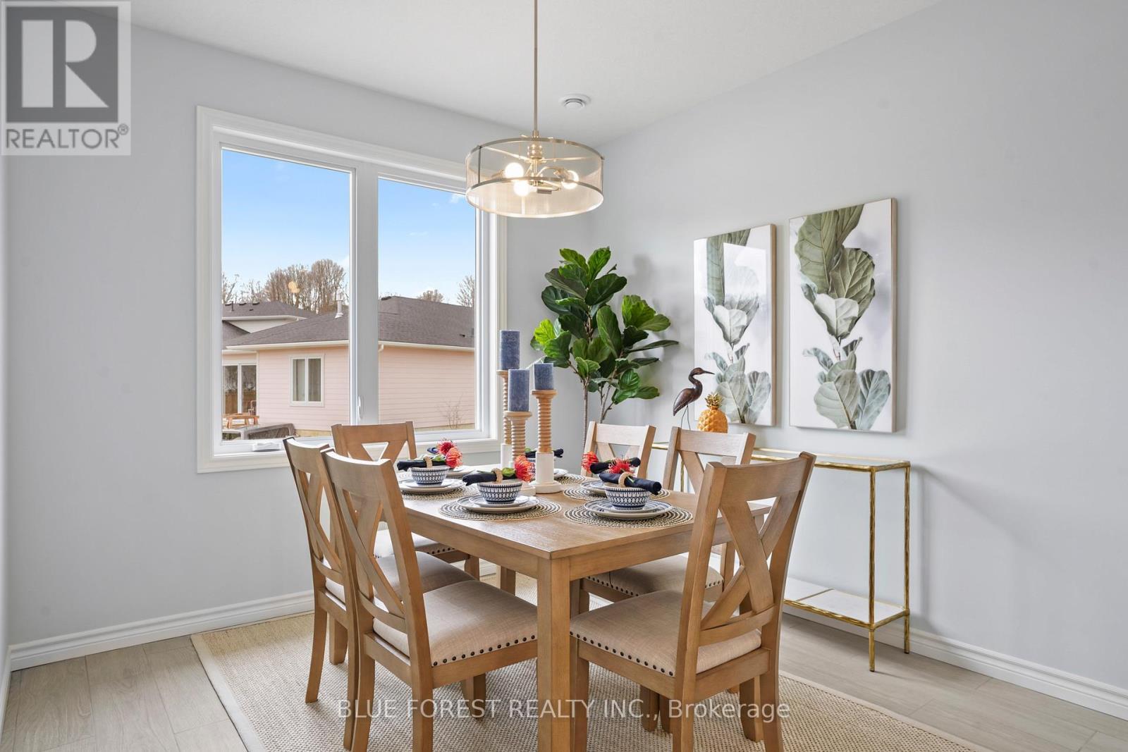 25 Harbour Way, Central Elgin (Port Stanley), ON - Indoor Photo Showing Dining Room