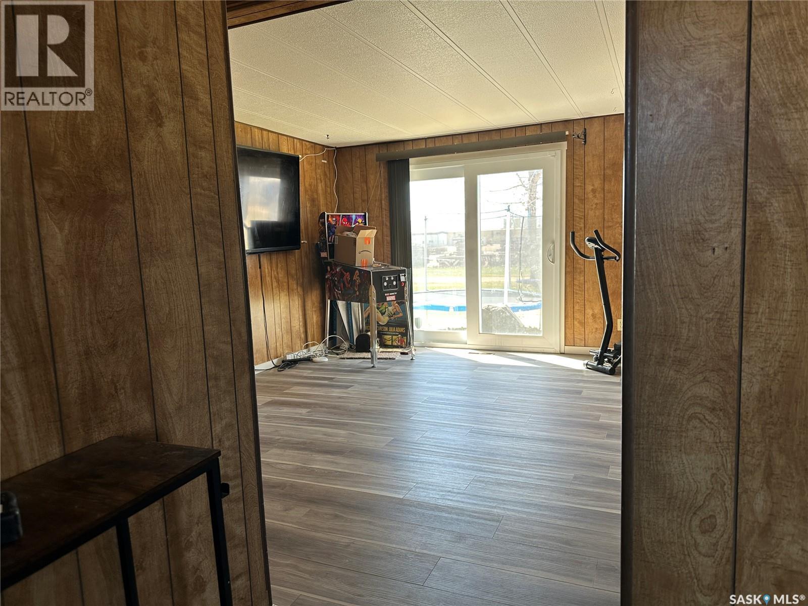 129 Laing Crescent, Weyburn, SK