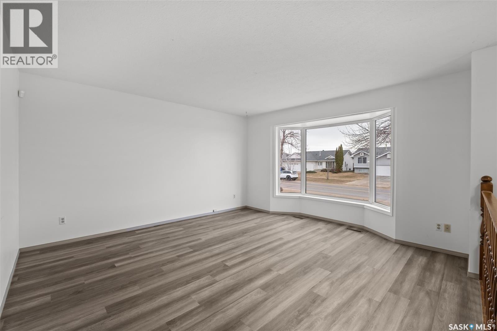 3367 15Th Avenue E, Prince Albert, SK - Indoor