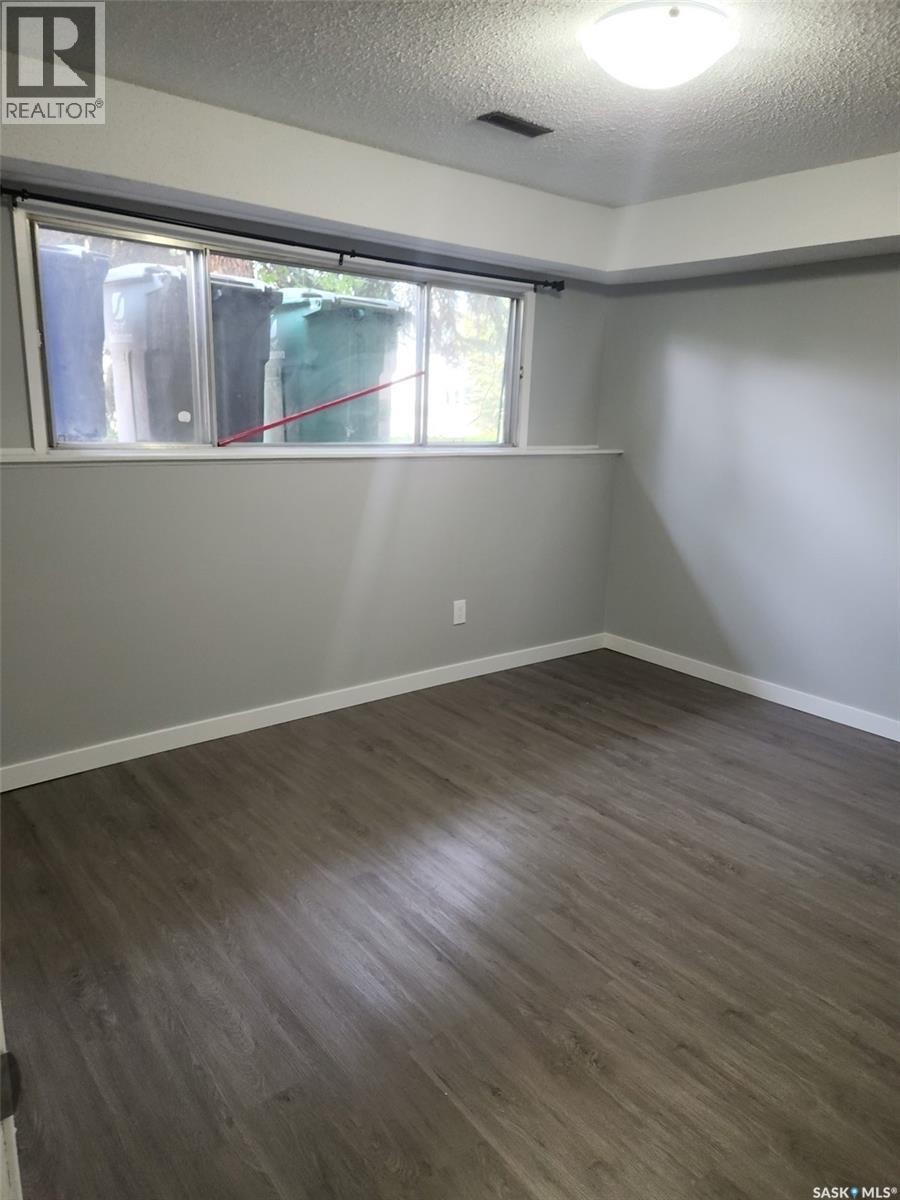 3615-3617 Fairlight Drive, Saskatoon, SK - Indoor Photo Showing Other Room