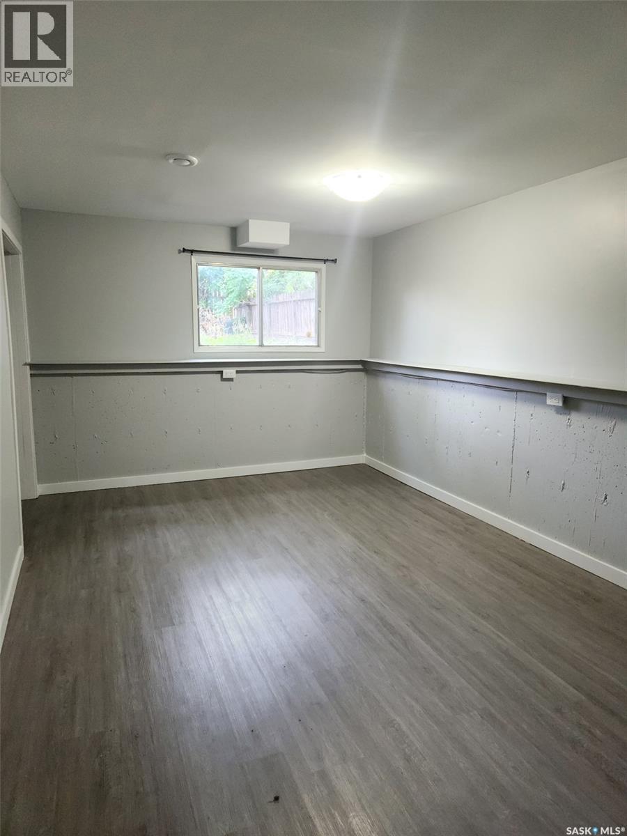 3615-3617 Fairlight Drive, Saskatoon, SK - Indoor Photo Showing Other Room