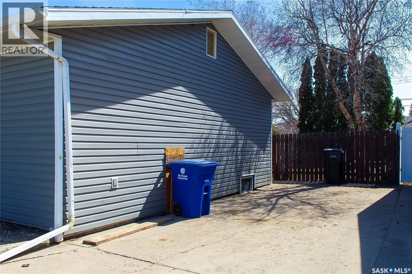 3024 14Th Street E, Saskatoon, SK - Outdoor With Exterior