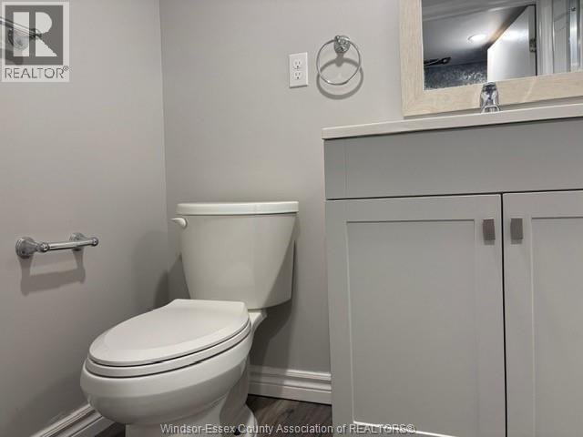 1370 Bruce Ave, Windsor, ON - Indoor Photo Showing Bathroom