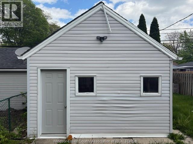 1370 Bruce Ave, Windsor, ON - Outdoor With Exterior
