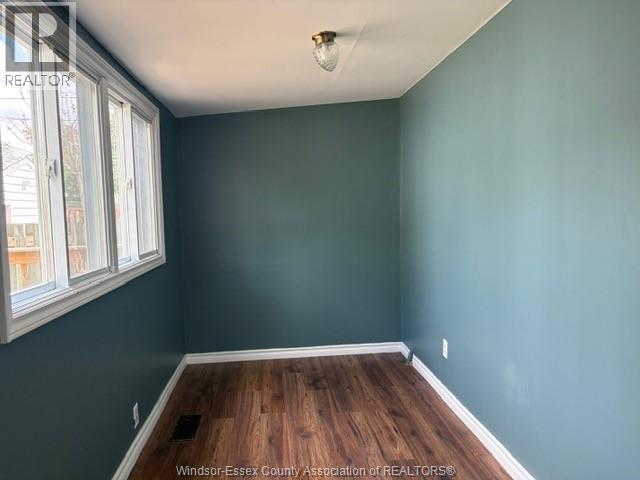1370 Bruce Ave, Windsor, ON - Indoor Photo Showing Other Room