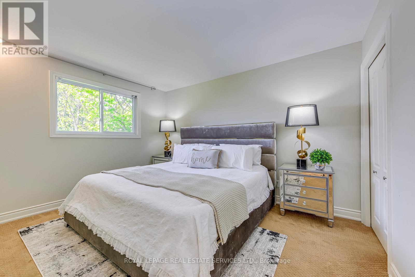 3125 Centennial Drive, Burlington, ON - Indoor Photo Showing Bedroom