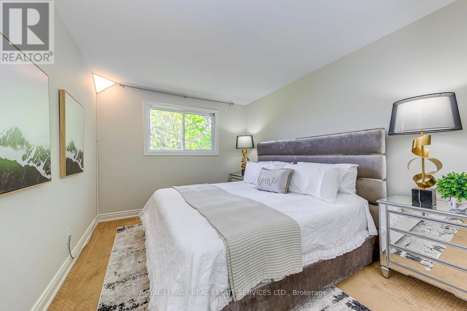 3125 Centennial Drive, Burlington, ON - Indoor Photo Showing Bedroom