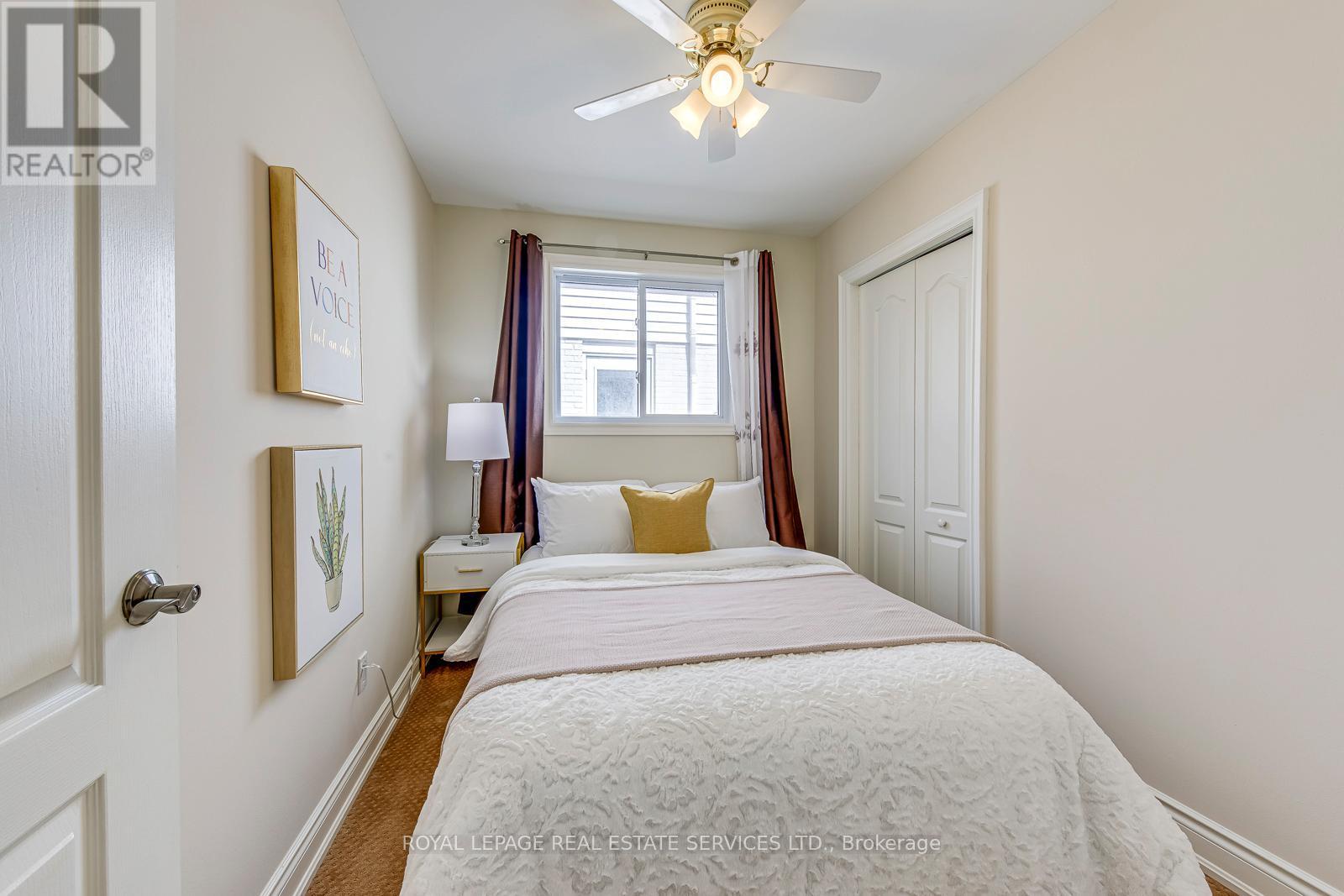 3125 Centennial Drive, Burlington, ON - Indoor Photo Showing Bedroom