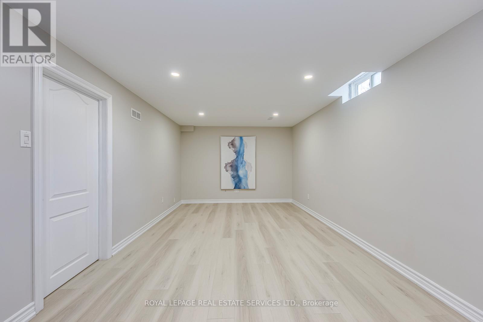 3125 Centennial Drive, Burlington, ON - Indoor Photo Showing Other Room