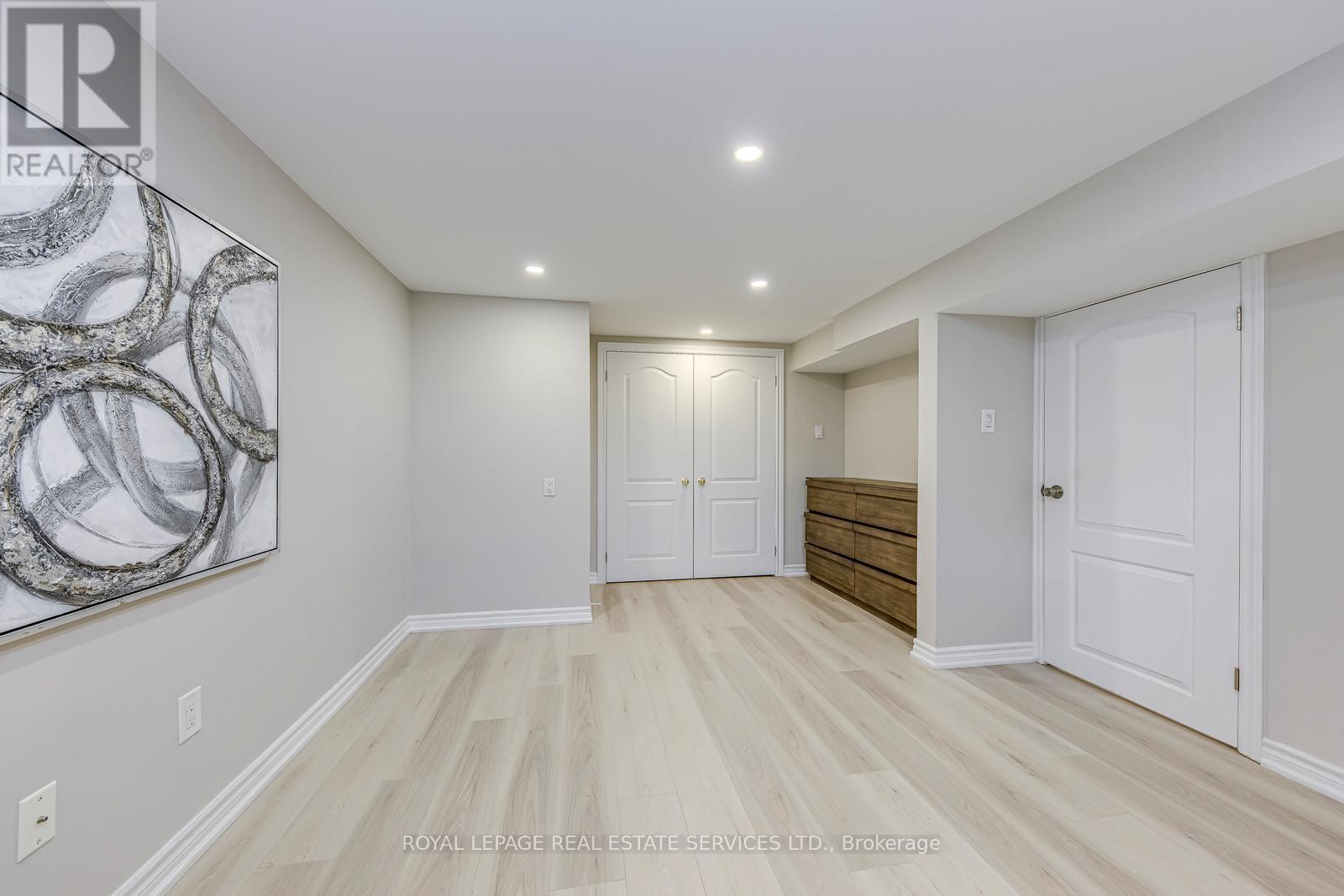 3125 Centennial Drive, Burlington, ON - Indoor Photo Showing Other Room