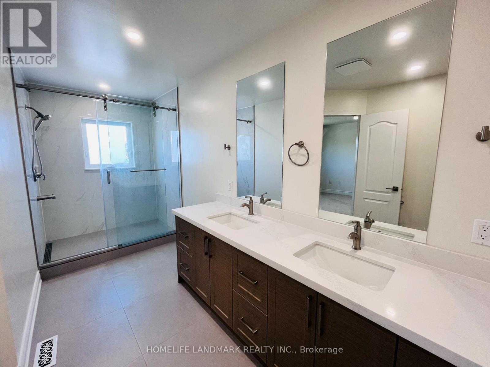 26 Pingel Road, Markham, ON - Indoor Photo Showing Bathroom