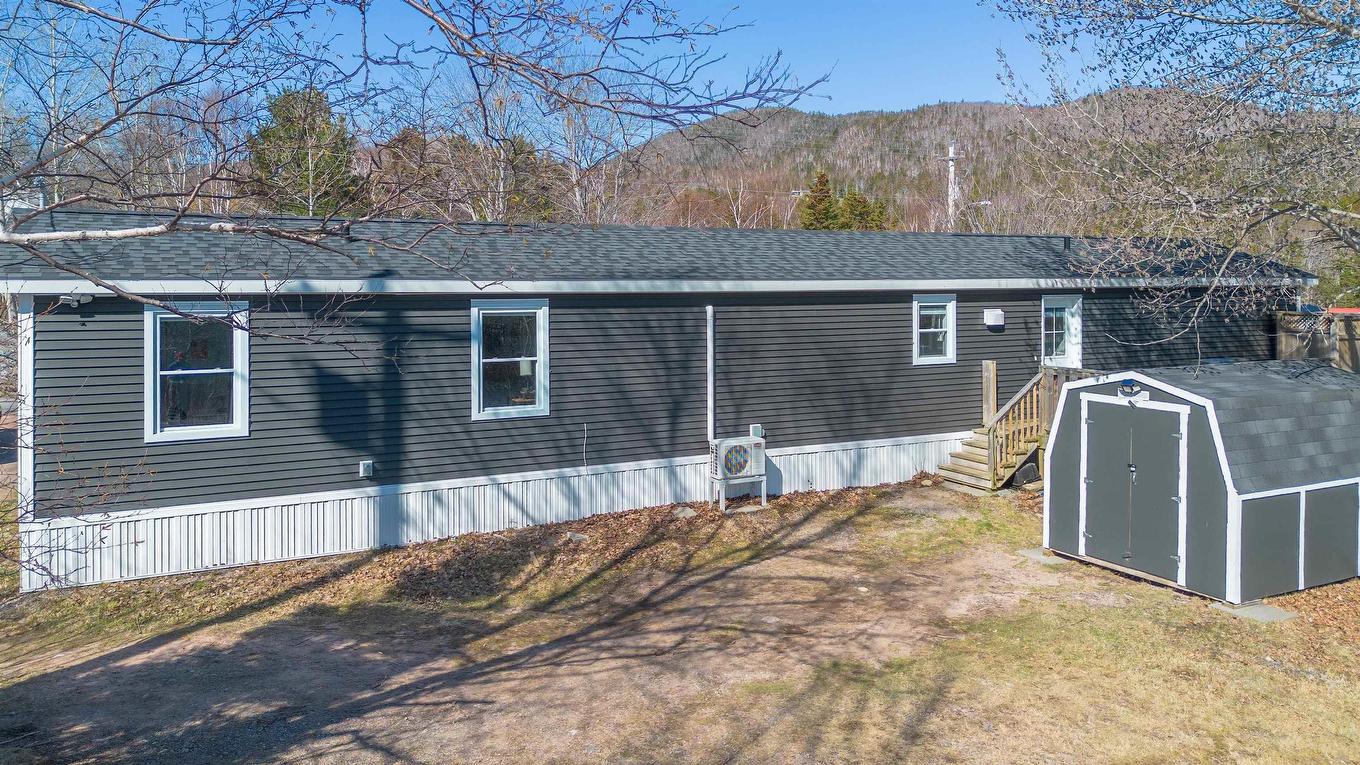 4 Kelly'S Lane, Ingonish Beach, NS