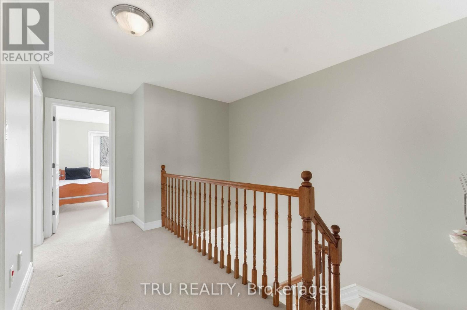 449 Celtic Ridge Crescent, Ottawa, ON - Indoor Photo Showing Other Room