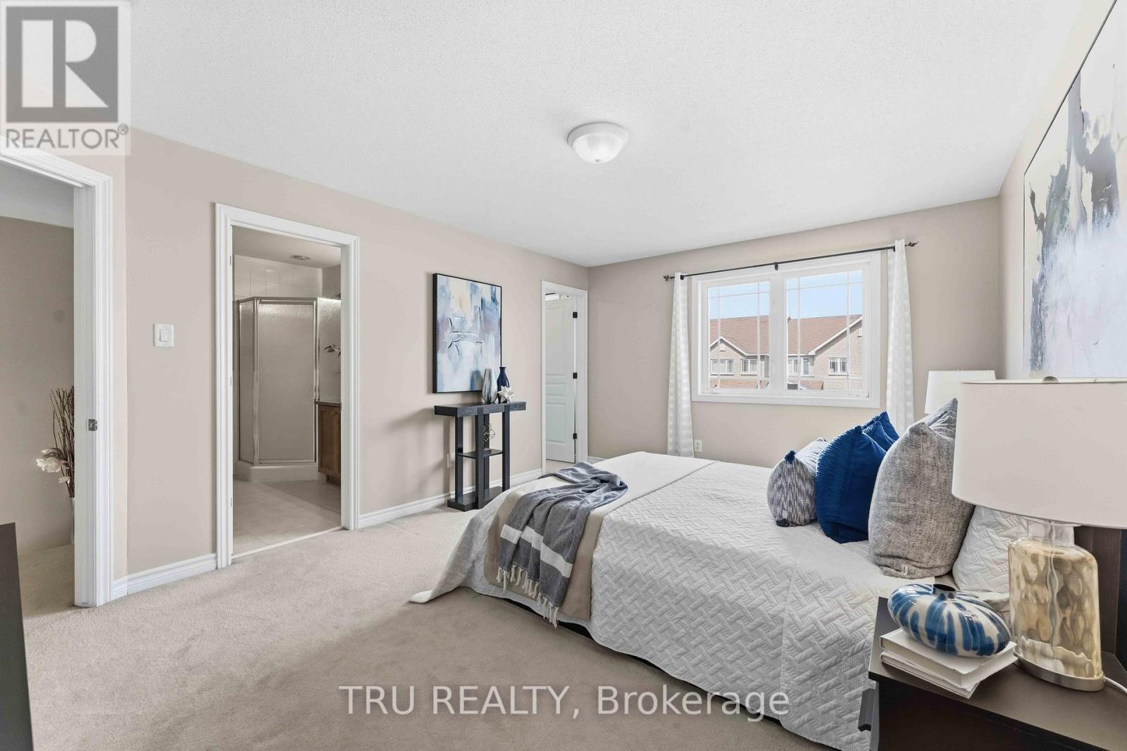 449 Celtic Ridge Crescent, Ottawa, ON - Indoor Photo Showing Bedroom