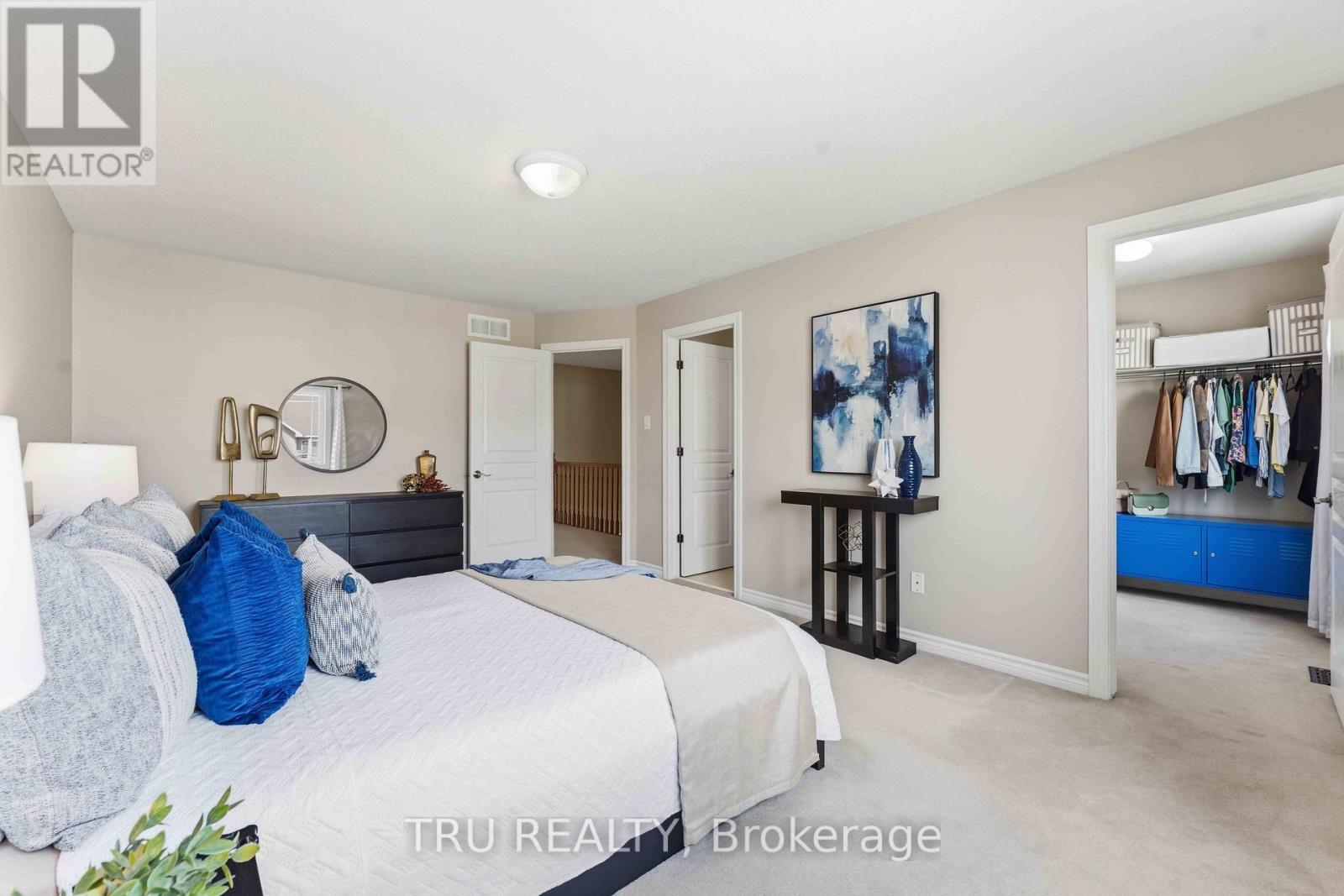 449 Celtic Ridge Crescent, Ottawa, ON - Indoor Photo Showing Bedroom