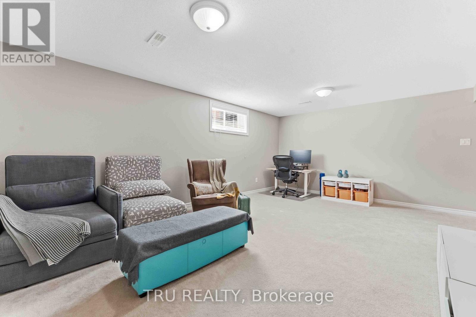 449 Celtic Ridge Crescent, Ottawa, ON - Indoor