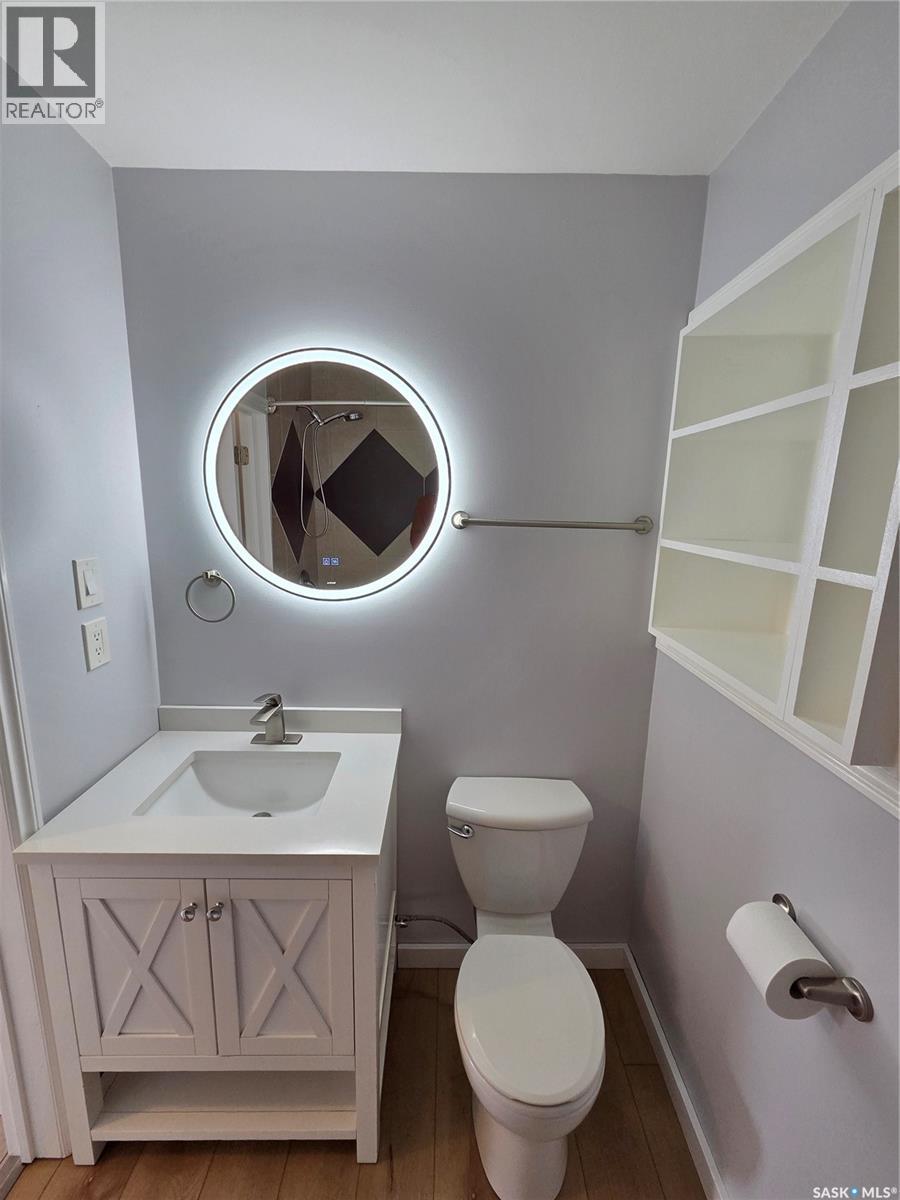 25 Rhodes Street, Redvers, SK - Indoor Photo Showing Bathroom