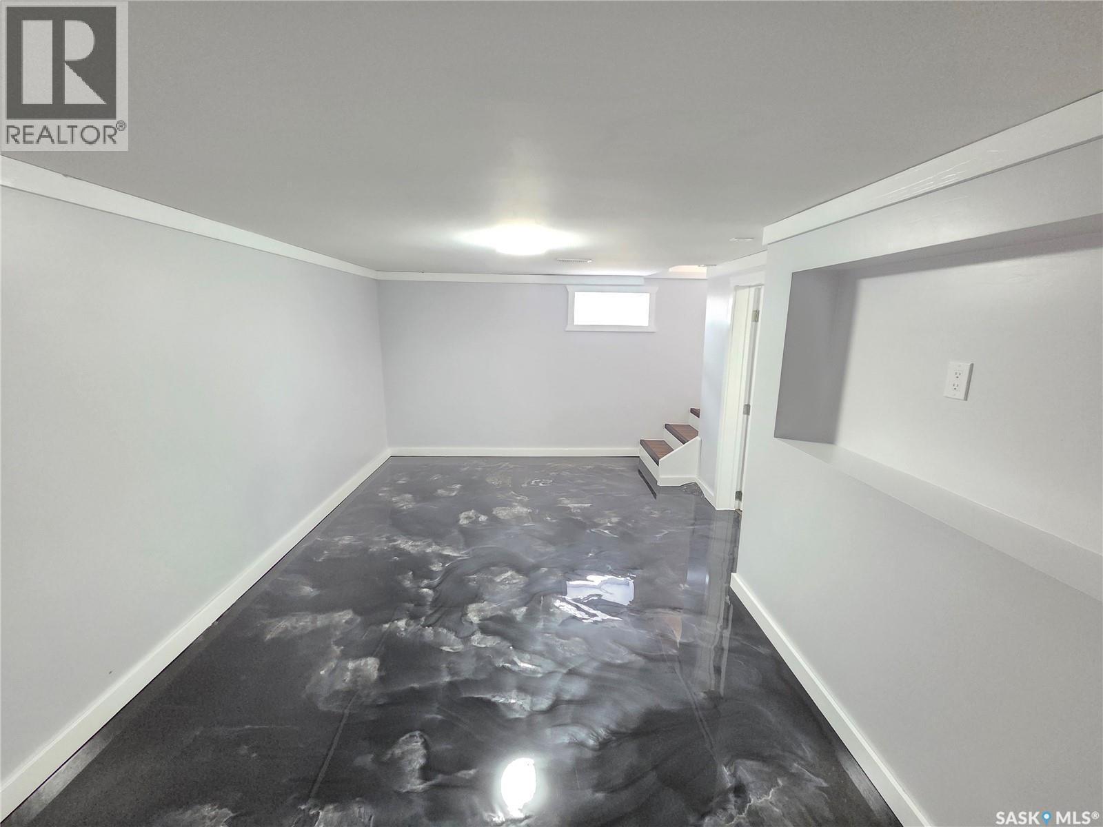 25 Rhodes Street, Redvers, SK - Indoor
