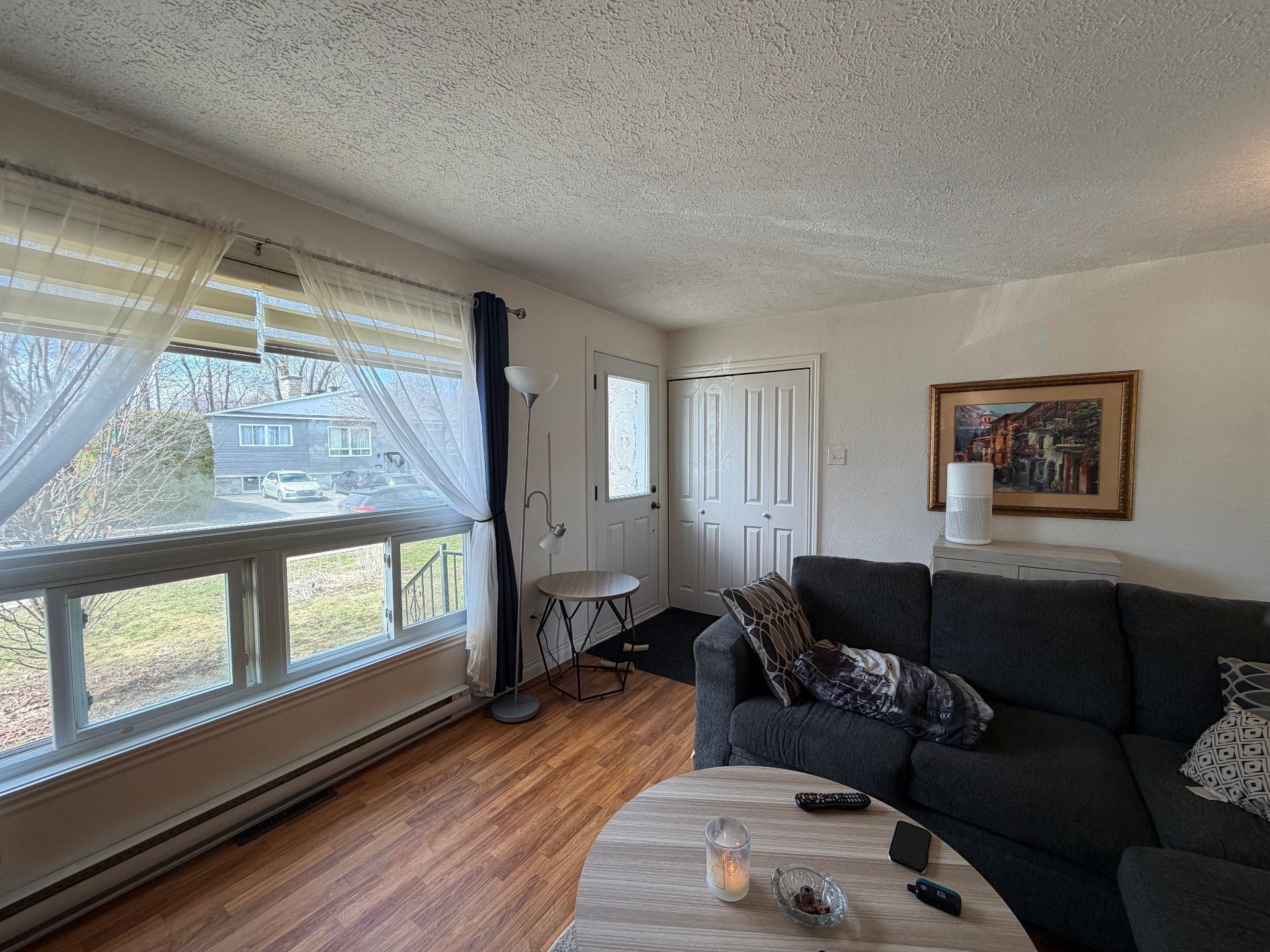 Salon - 3225 Rue Brébeuf, Boisbriand, QC - Indoor Photo Showing Living Room