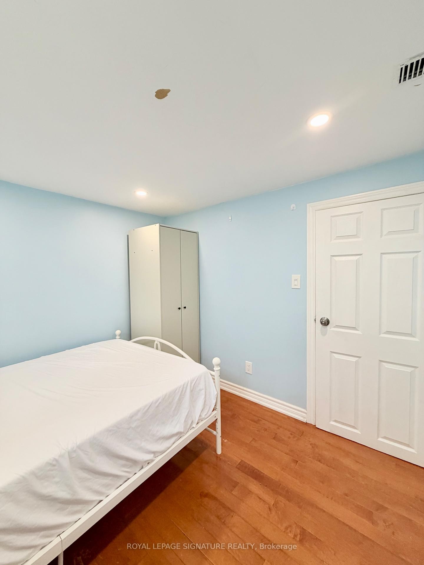 169 Mcgill Street, Mississauga, ON - Indoor Photo Showing Bedroom
