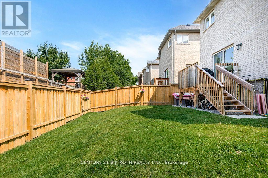 20 Westminster Circle, Barrie, ON - Outdoor