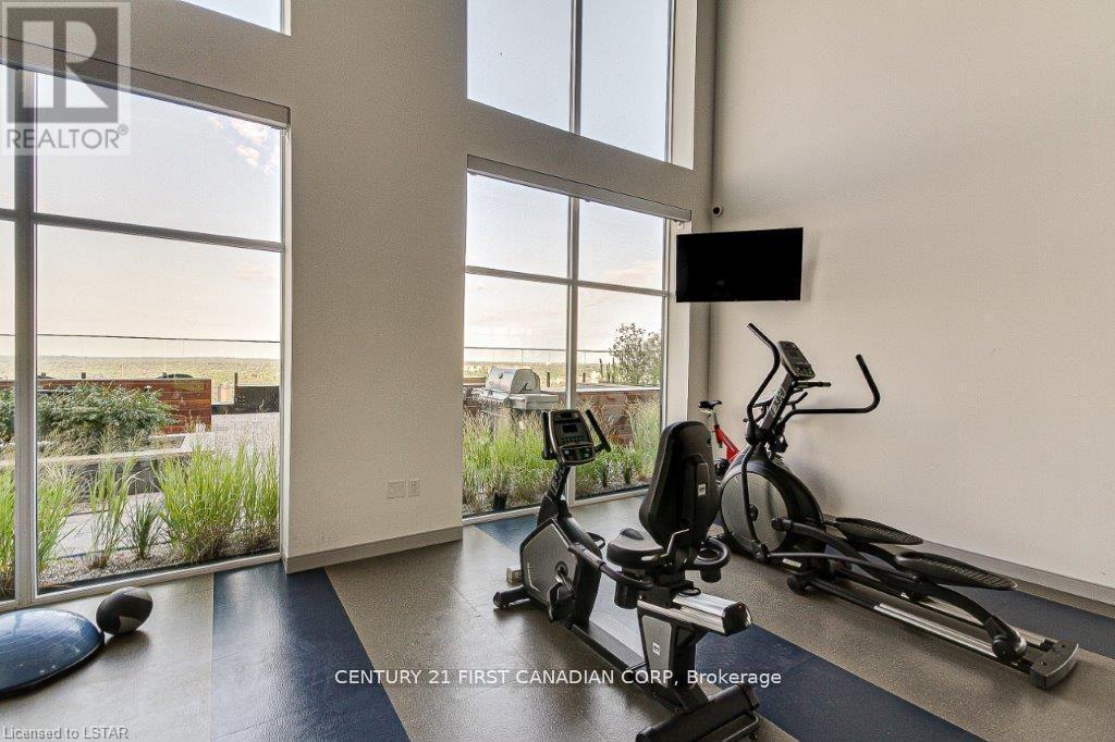 709 - 505 Talbot Street, London East (East F), ON - Indoor Photo Showing Gym Room