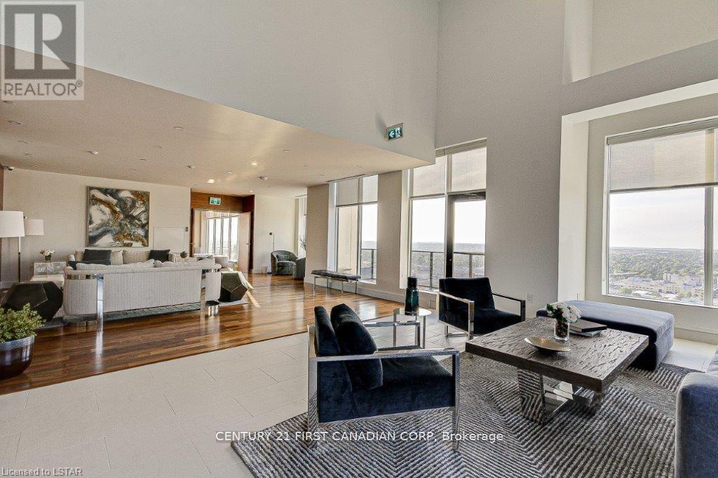 709 - 505 Talbot Street, London East (East F), ON - Indoor