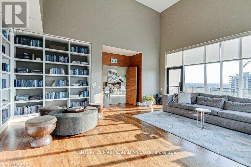 709 - 505 Talbot Street, London East (East F), ON - Indoor Photo Showing Living Room