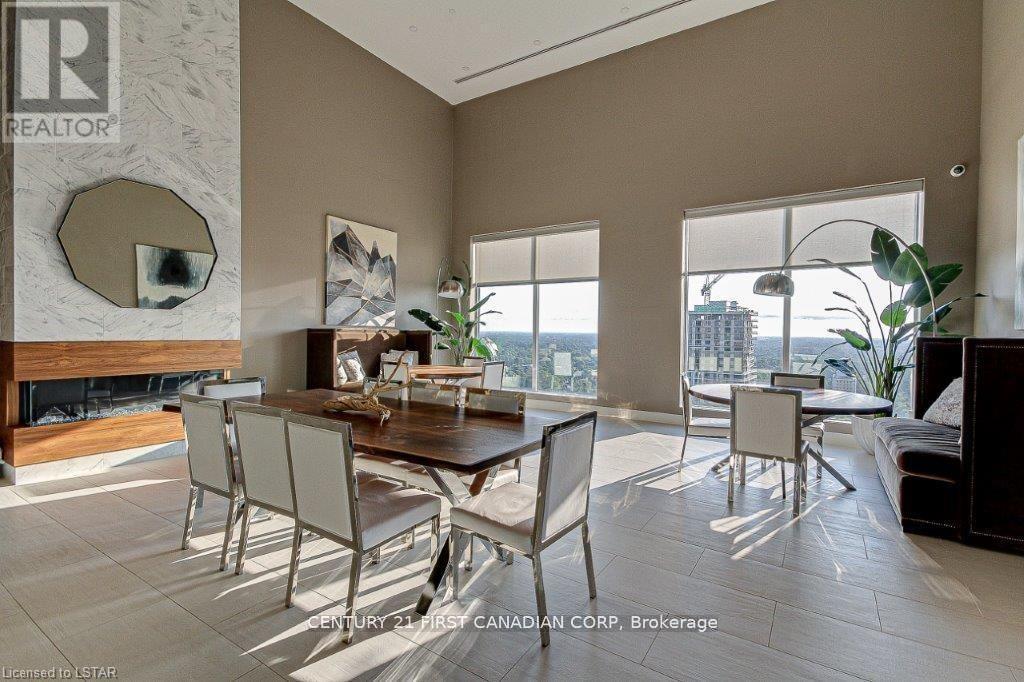 709 - 505 Talbot Street, London East (East F), ON - Indoor