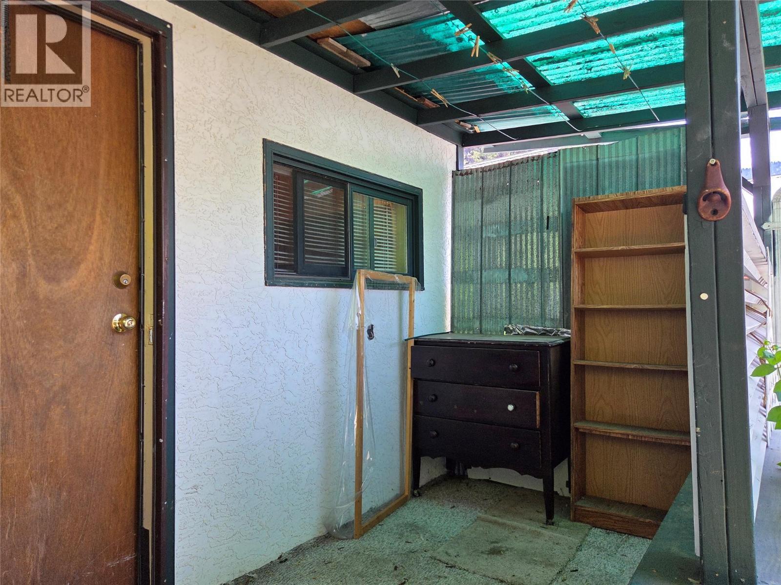 840 Cawston Avenue, Hedley, BC - Indoor Photo Showing Other Room
