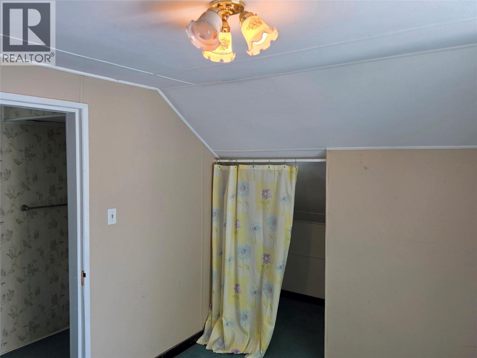 840 Cawston Avenue, Hedley, BC - Indoor Photo Showing Other Room