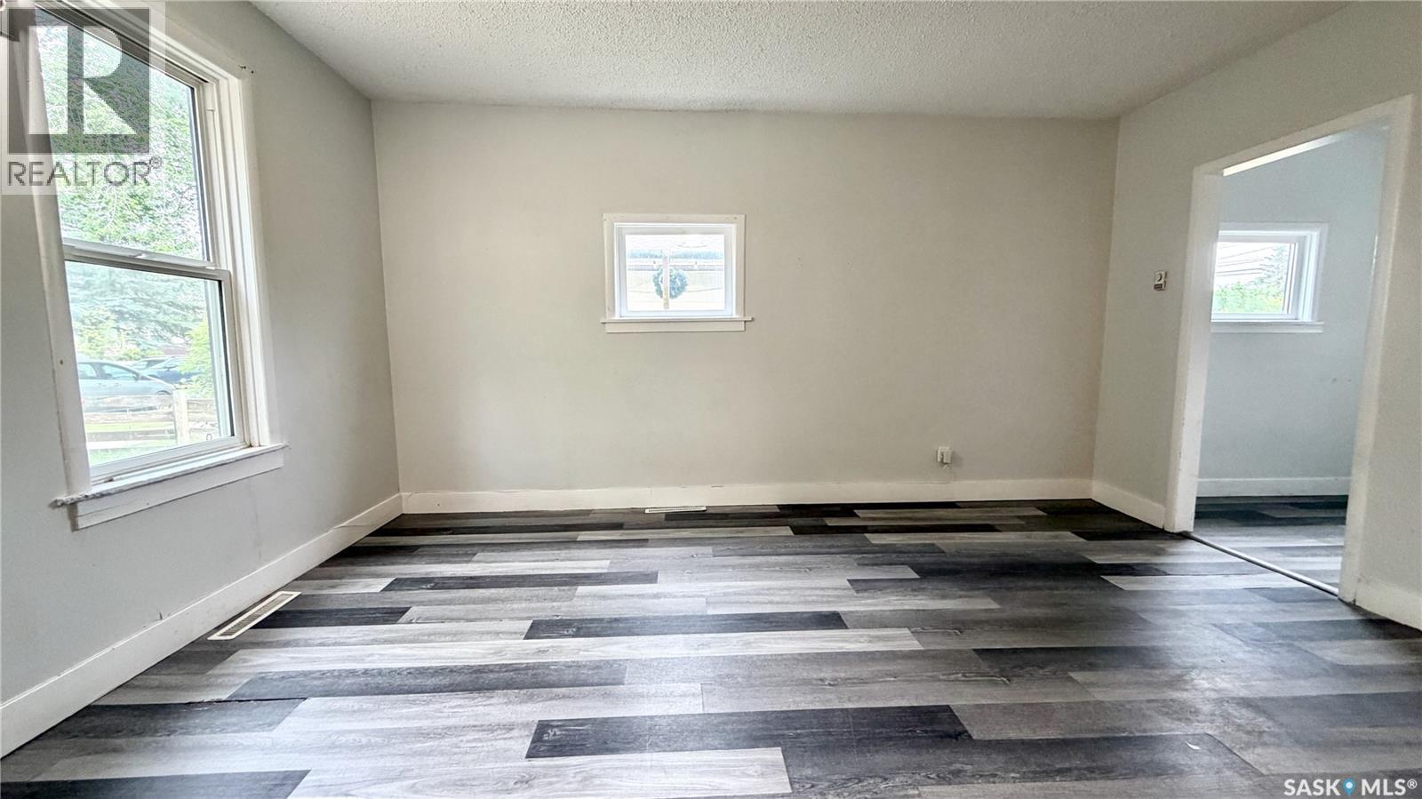 710 M Avenue S, Saskatoon, SK