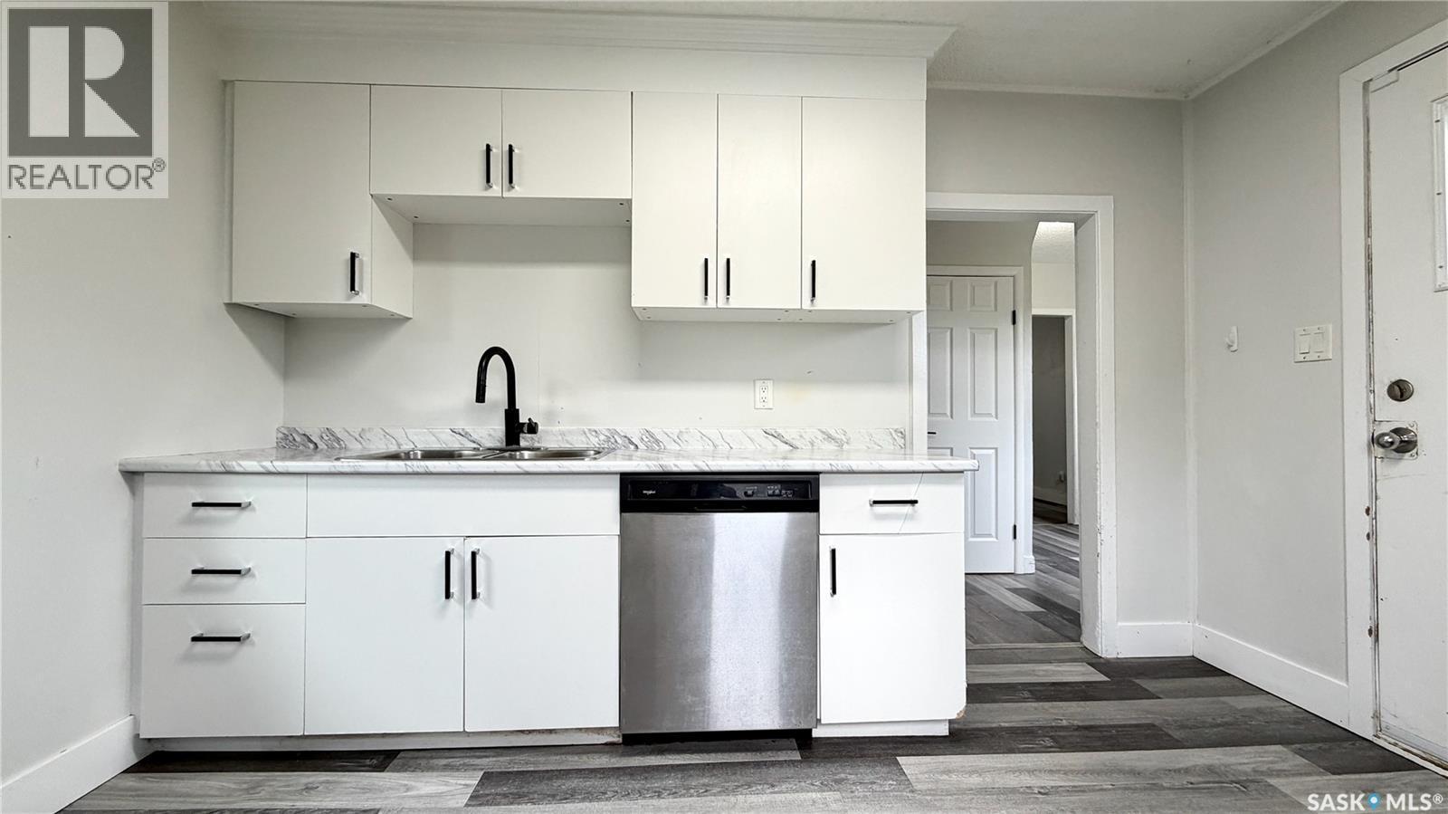 710 M Avenue S, Saskatoon, SK
