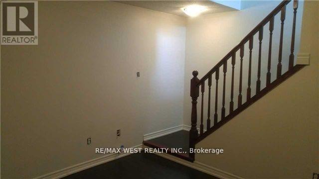 5058 Fairview Street, Burlington, ON