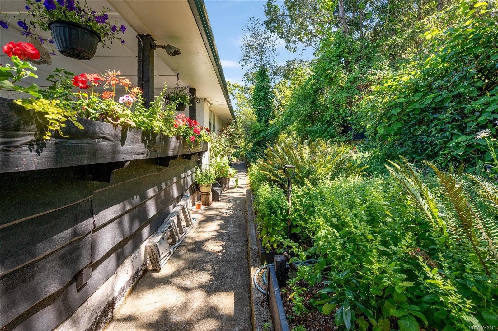 3647 Overlook Dr, Nanaimo, BC