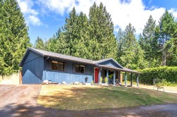4746 Bosun Way Pender Island, BC V0N 2M2