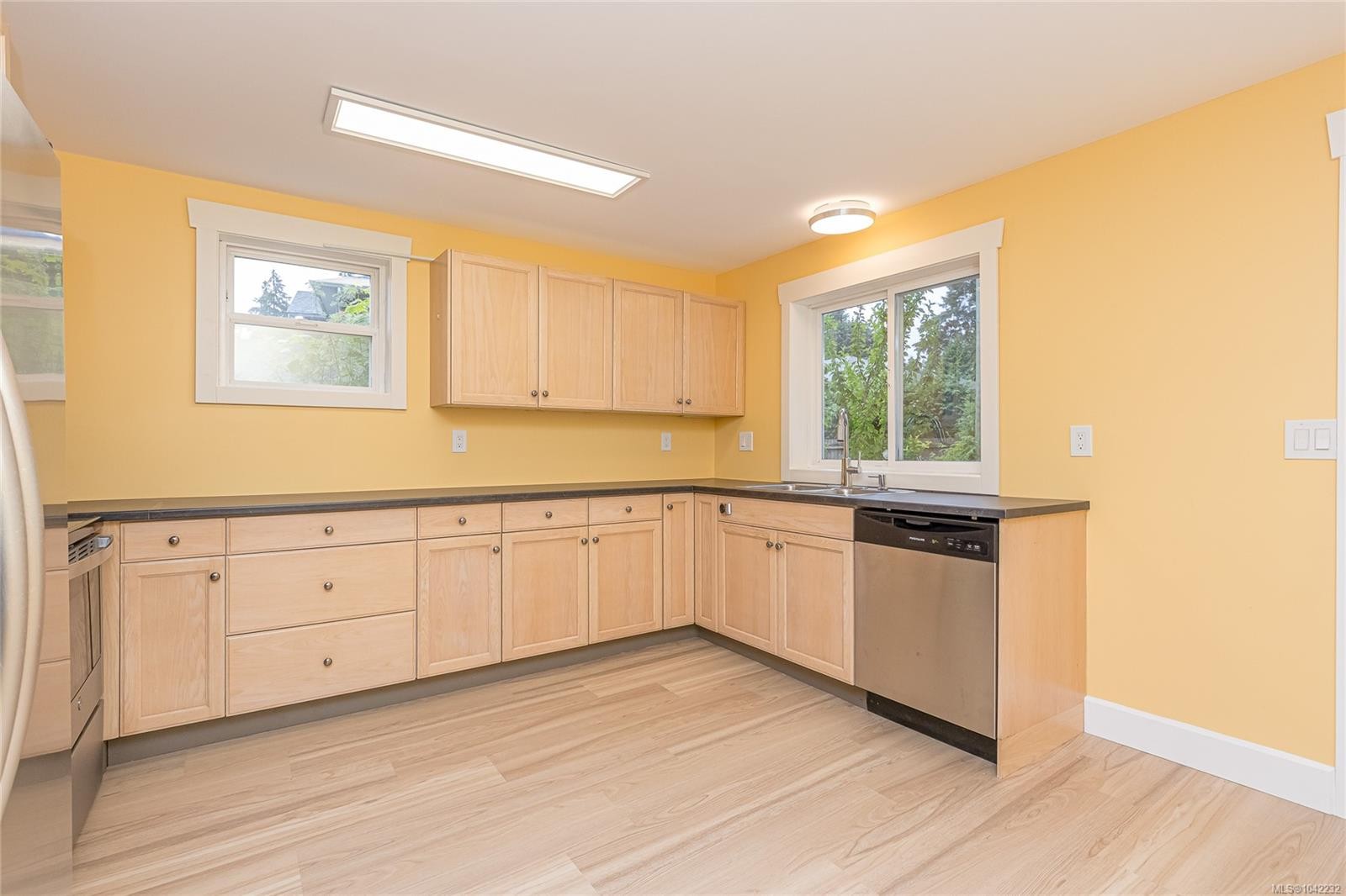5934 Highland Ave, Duncan, BC