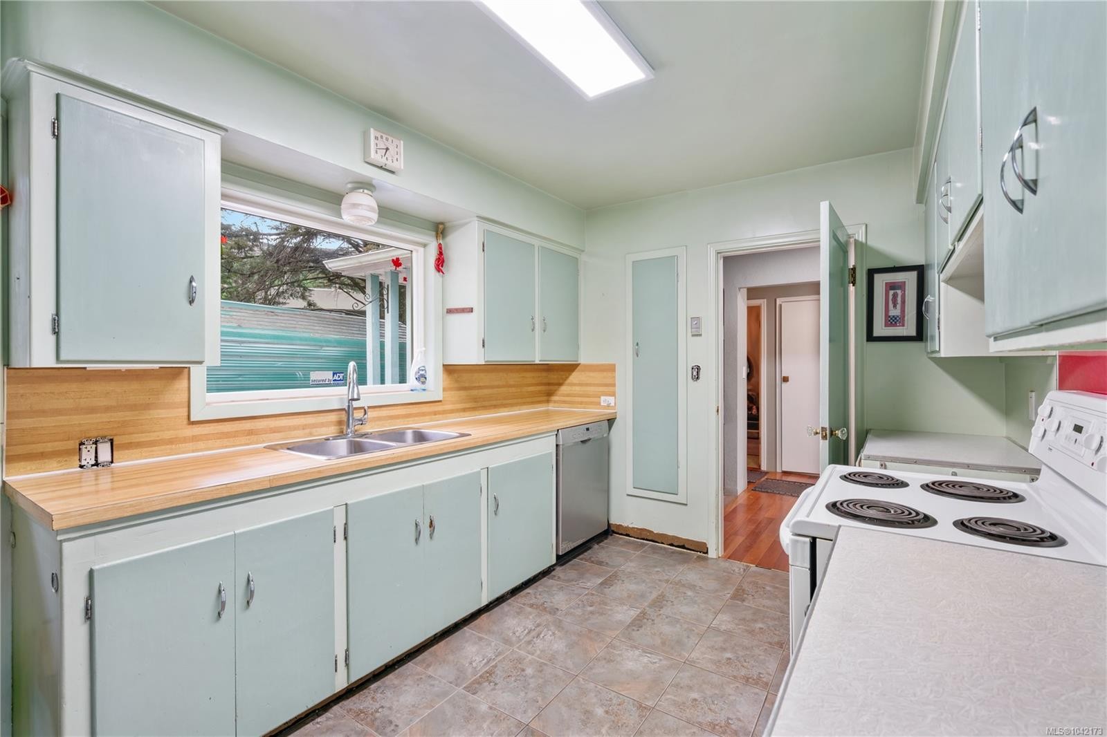 4511 Pachena Pl, Saanich, BC