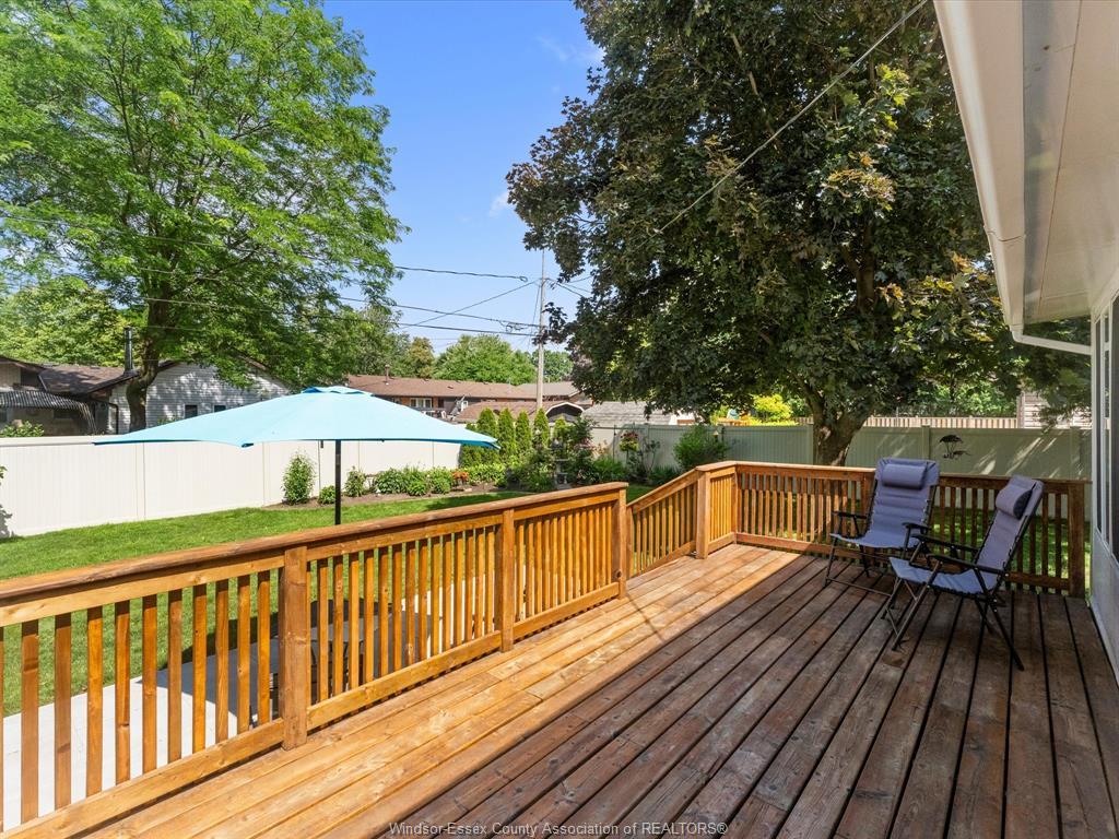 5835 Canada, Lasalle, ON