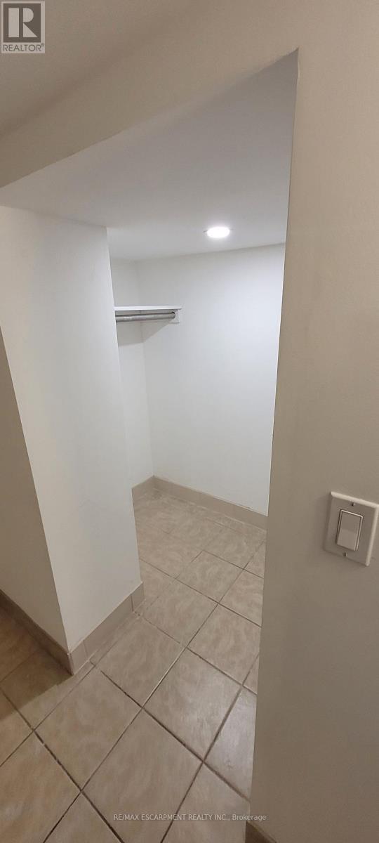 Lower Level - 98 Limeridge Road E, Hamilton, ON - Indoor