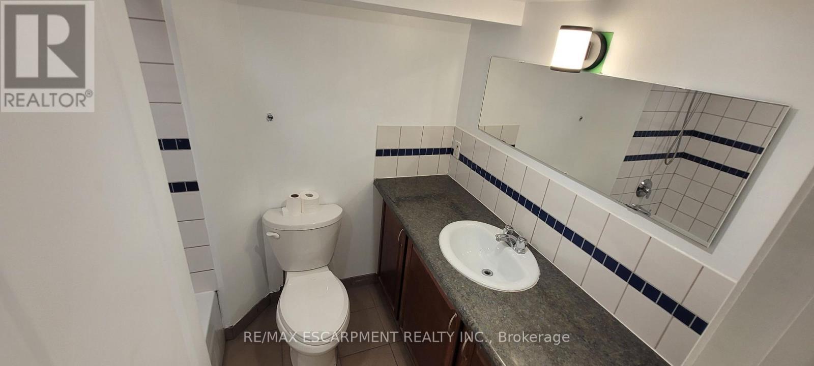 Lower Level - 98 Limeridge Road E, Hamilton, ON - Indoor Photo Showing Bathroom