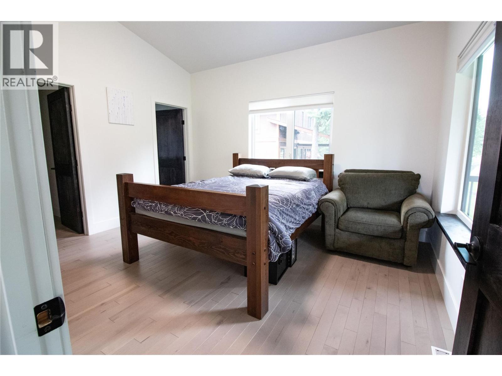 Primary - 2552 Sandstone Mews, Invermere, BC