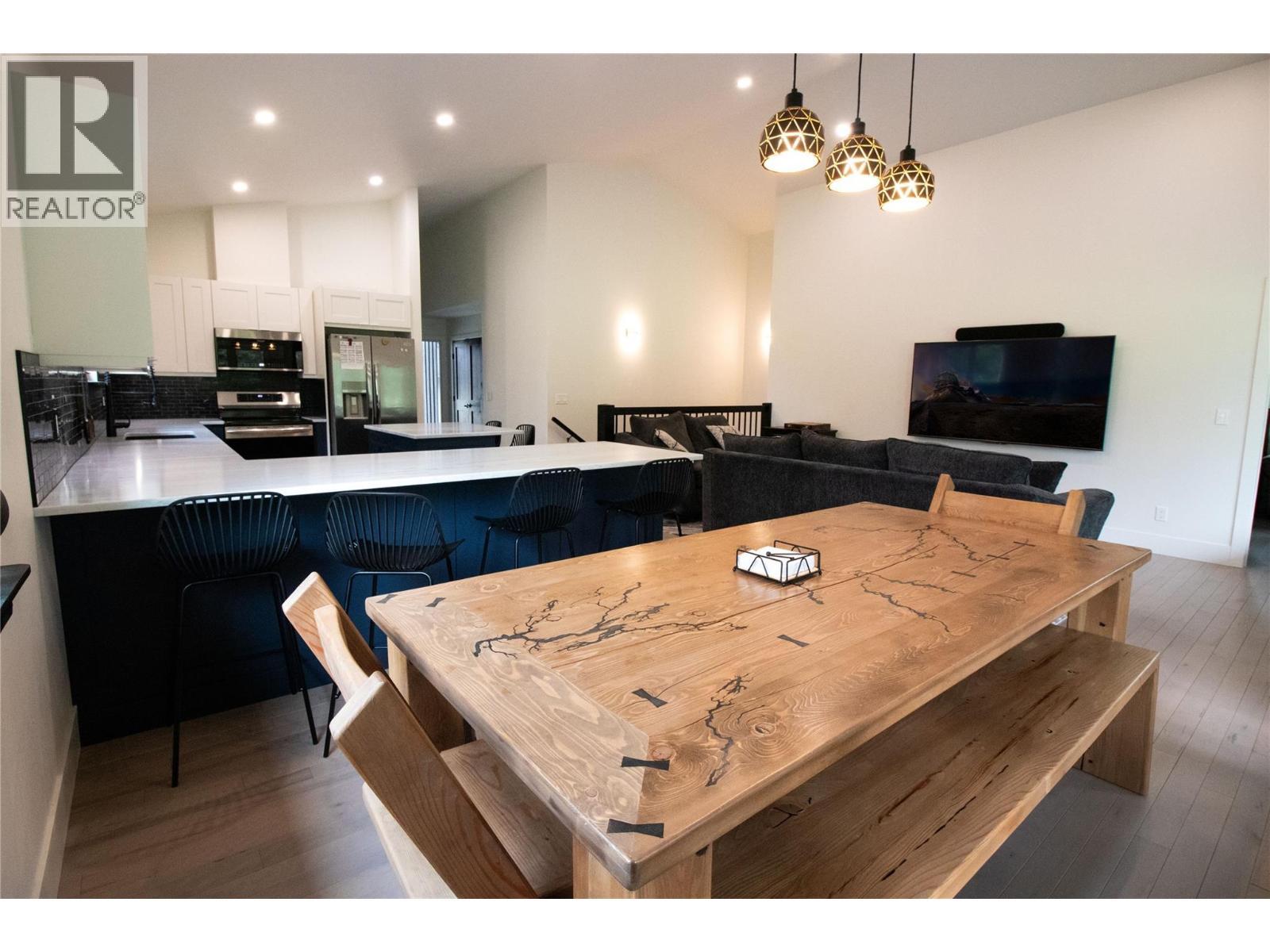 2552 Sandstone Mews, Invermere, BC