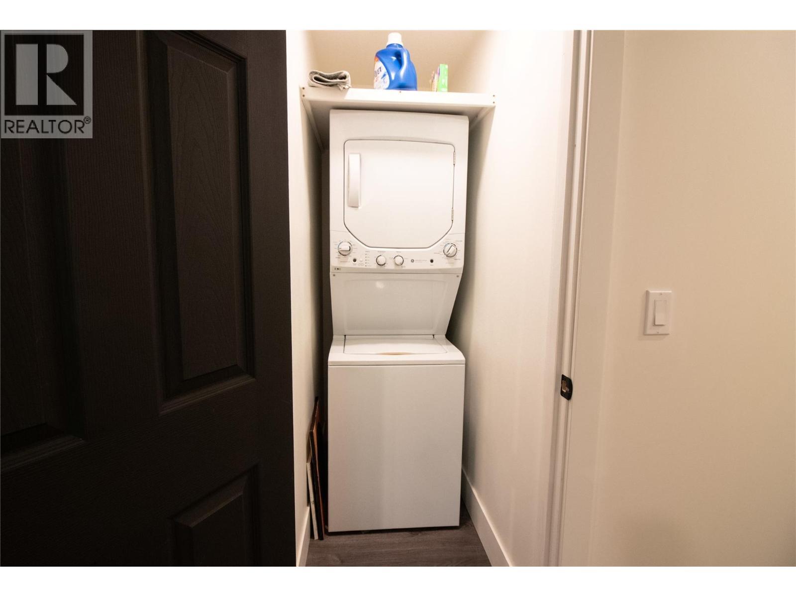 Suite Laundry - 2552 Sandstone Mews, Invermere, BC