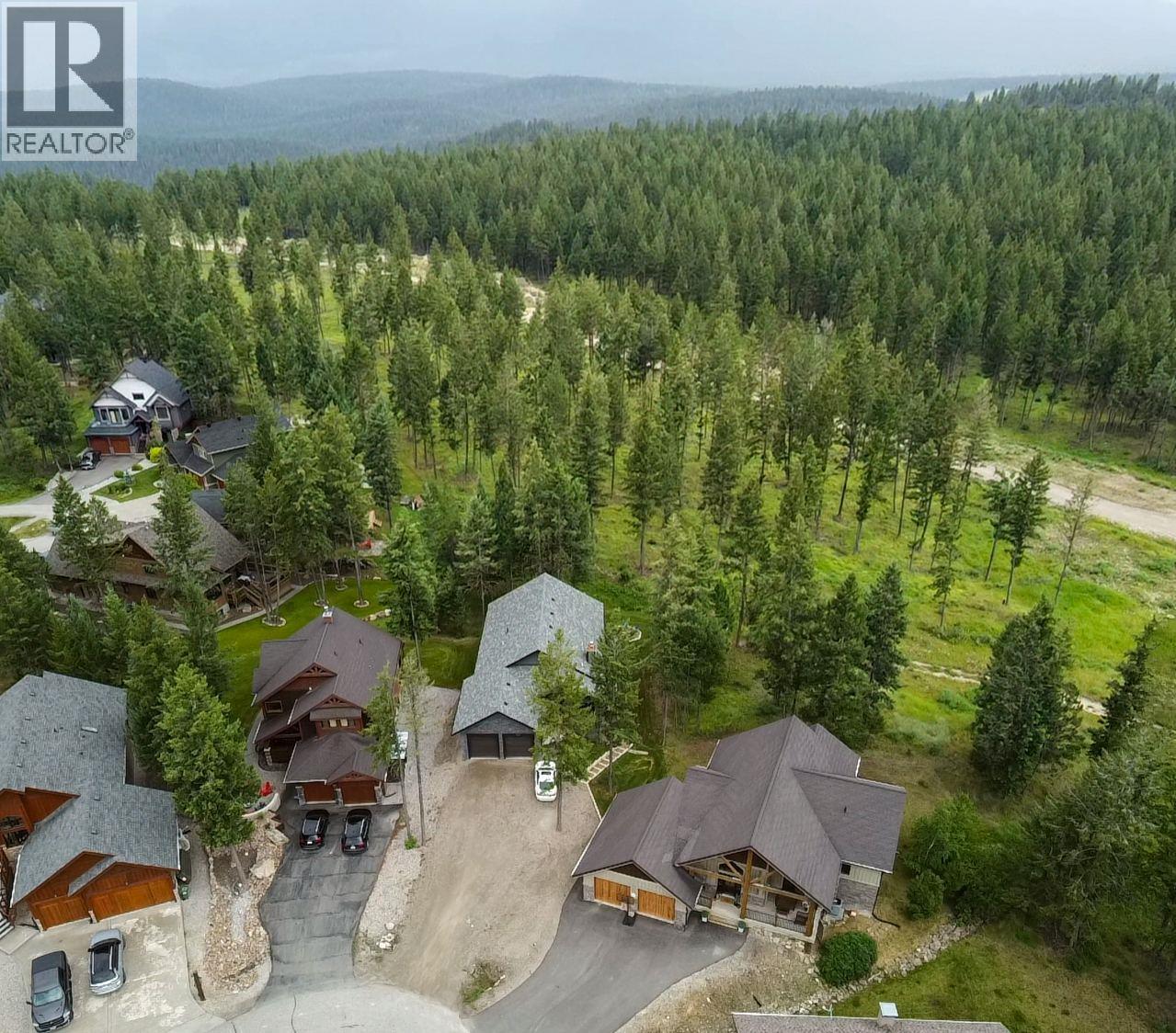 2552 Sandstone Mews, Invermere, BC
