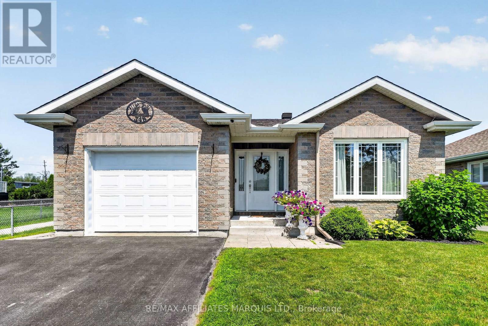348 Glen Nora Drive, Cornwall, ON